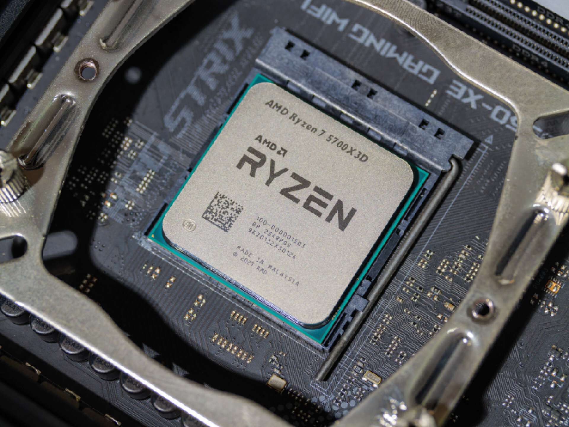 AMD Ryzen 5700X3D CPU 本体 【公式通販】