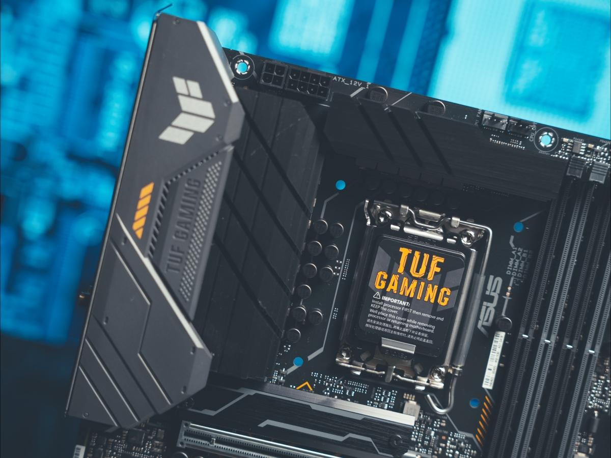 本次装机,主板方面使用的是tuf gaming b660m-plus wifi d4重炮手,用