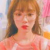 大栗栗Emma