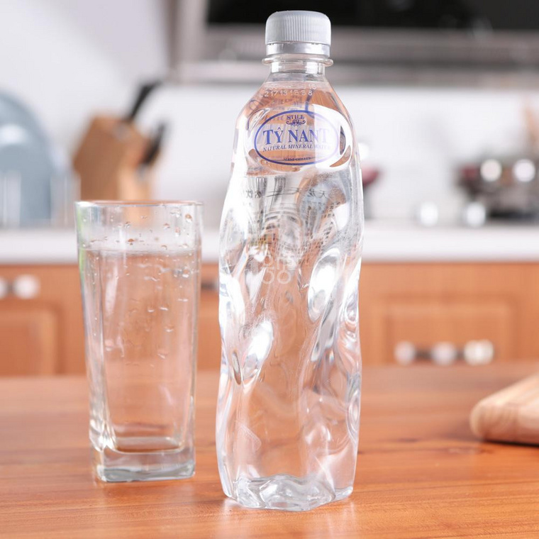 最佳瓶装饮用水推荐 - 喵喵折